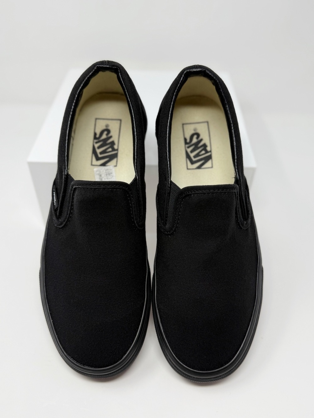 Vans Classic Slip-On Blackout Canvas Sneakers Black Shoes Womens 8.5 Mens 7 - Picture 3 of 8